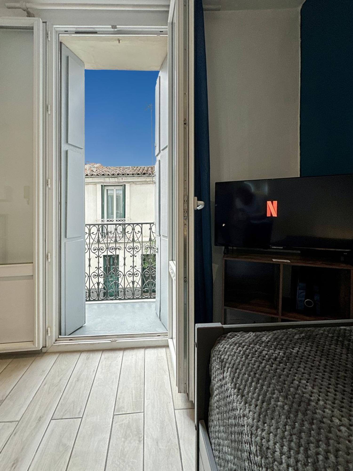 Appartement Entier Cosy Avec Balcon - Centre Монпелие Екстериор снимка